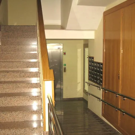 Calfred Iglesia Santa Teresita Apartment Logrono Exterior photo