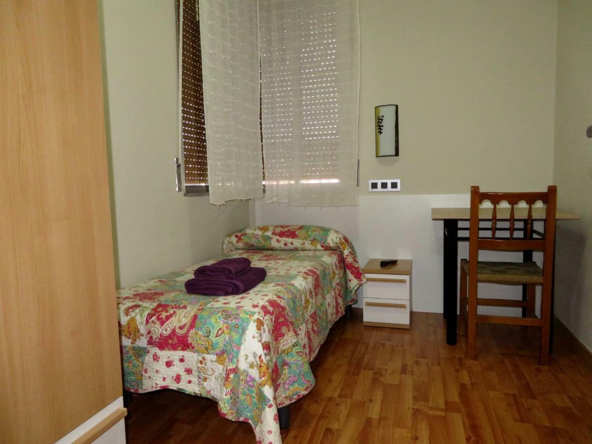Calfred Iglesia Santa Teresita Apartment *